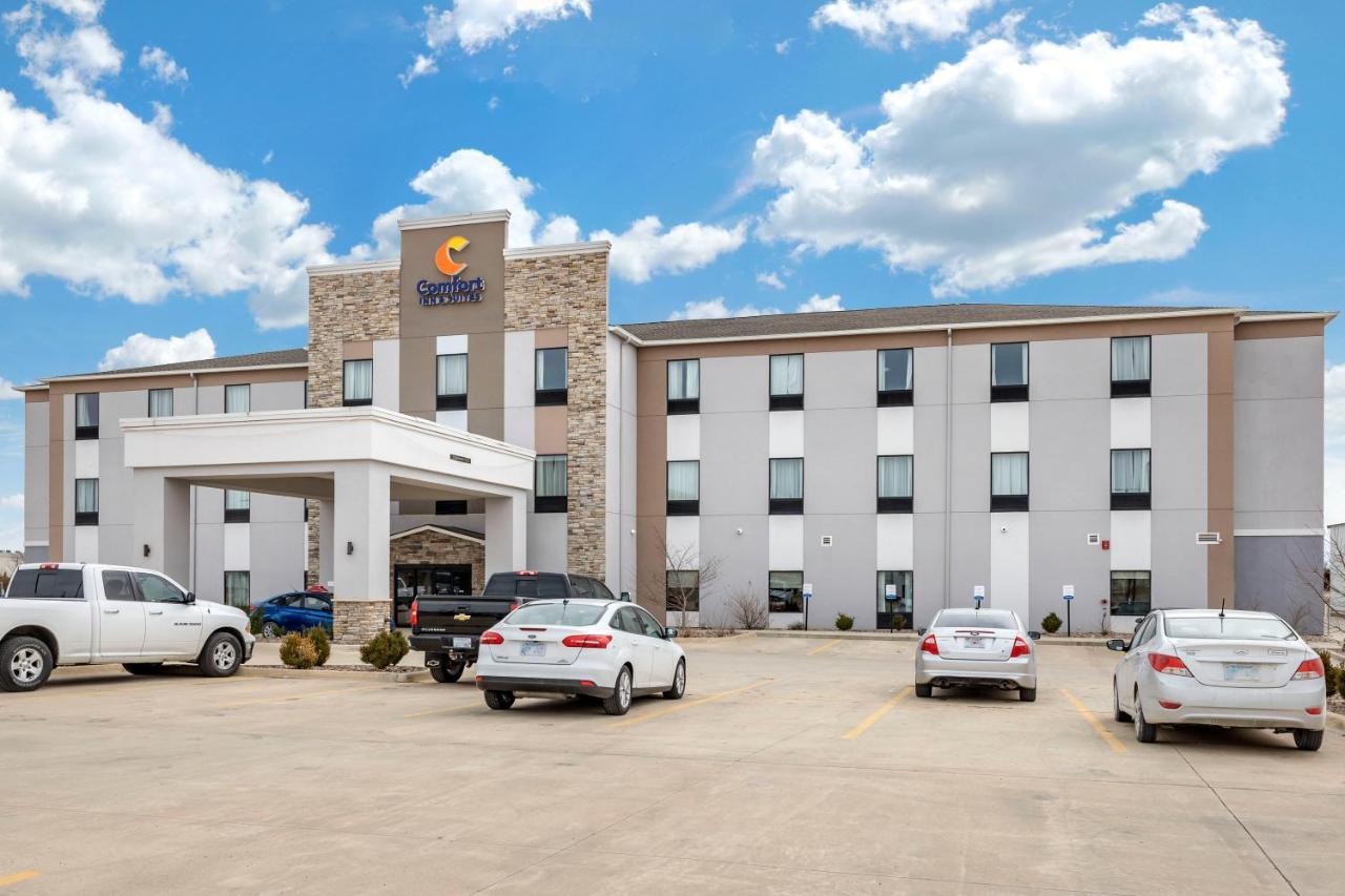 Comfort Inn & Suites Augusta Exterior photo