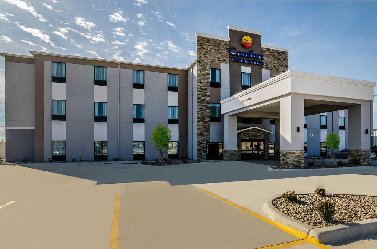 Comfort Inn & Suites Augusta Exterior photo