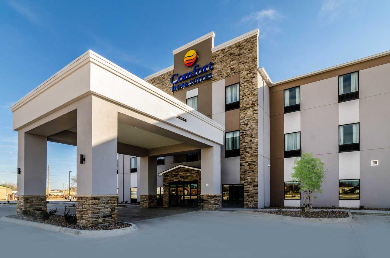 Comfort Inn & Suites Augusta Exterior photo